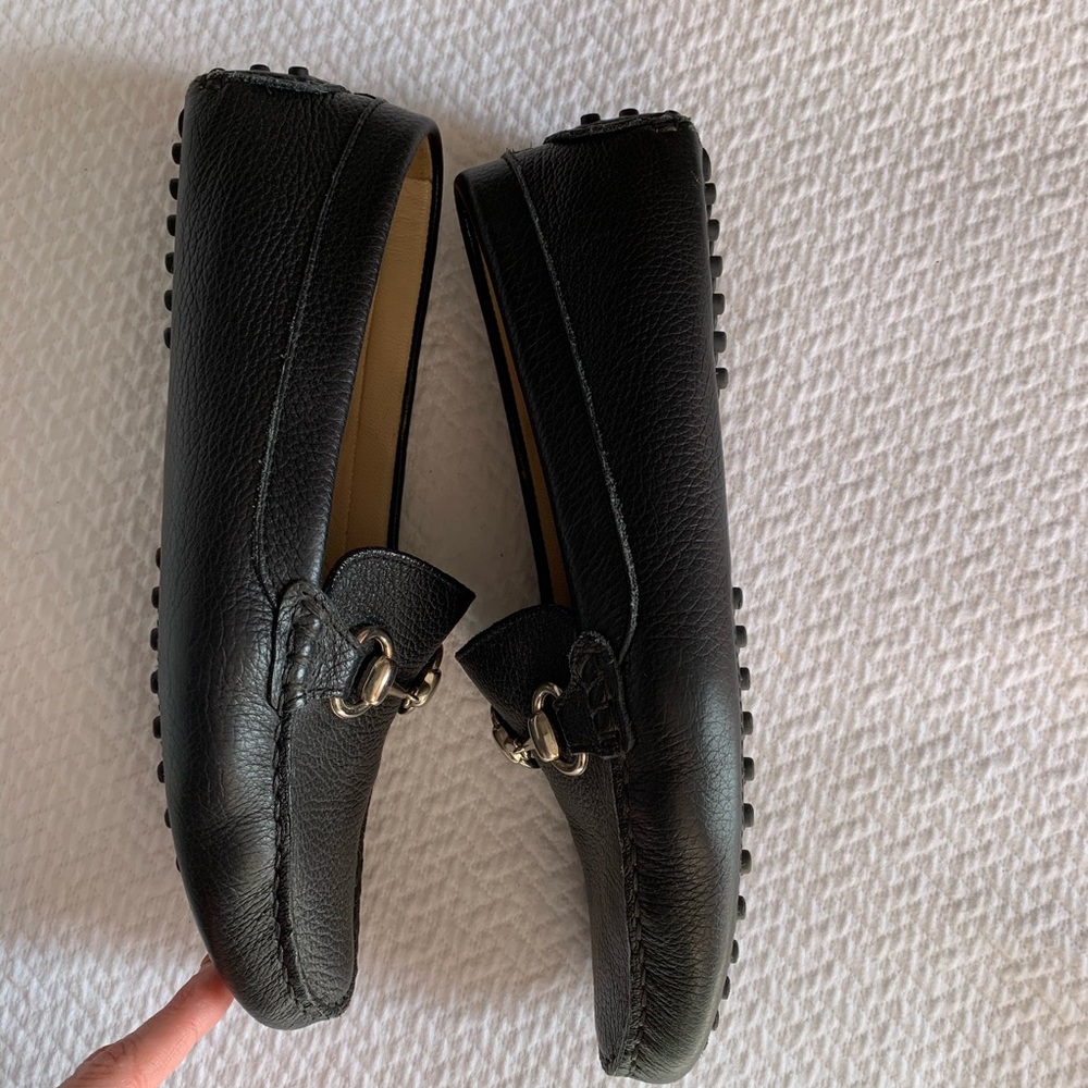 Like new Atika women’s leather driving loafers 39